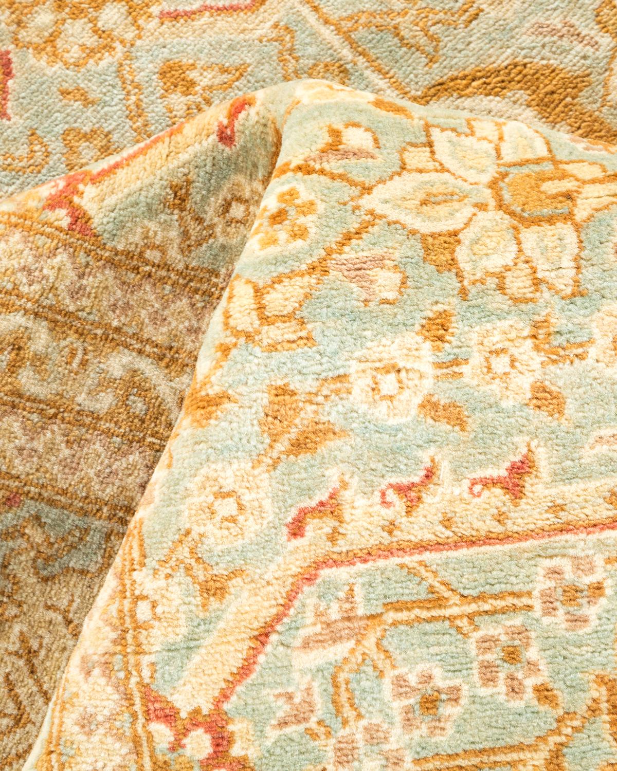 Autre Tapis traditionnel Mogul bleu clair unique en son genre, fabriqué à la main en vente