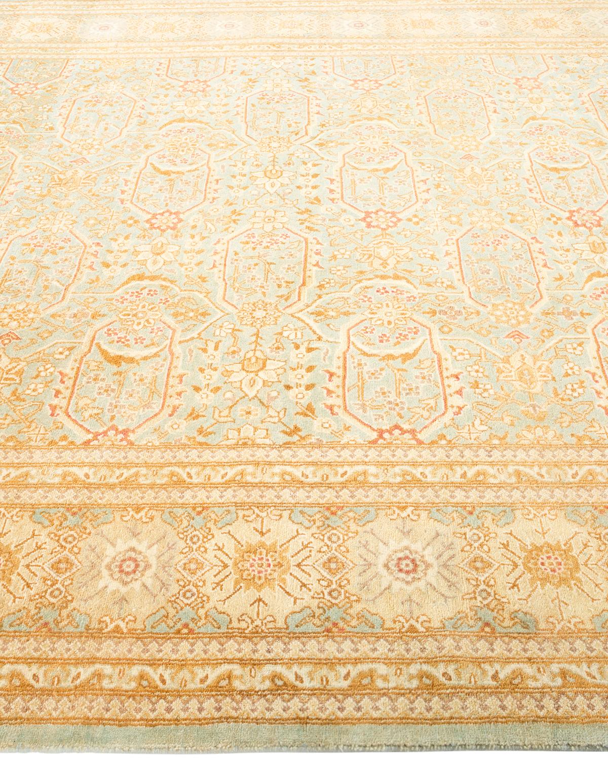 Tapis traditionnel Mogul bleu clair unique en son genre, fabriqué à la main Neuf - En vente à Norwalk, CT