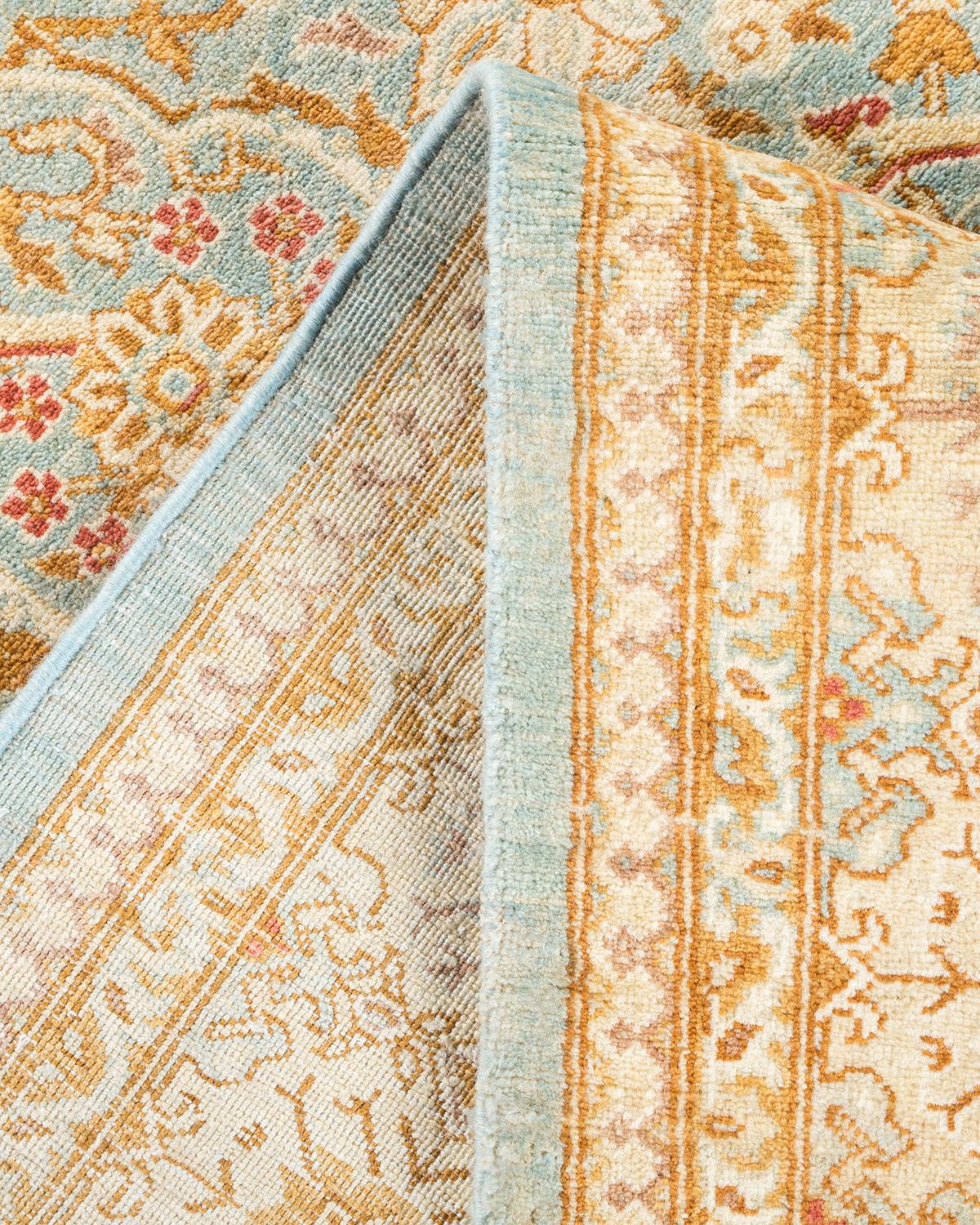 Handgefertigter, traditioneller, hellblauer Mogul-Teppich, Unikat (Pakistanisch) im Angebot
