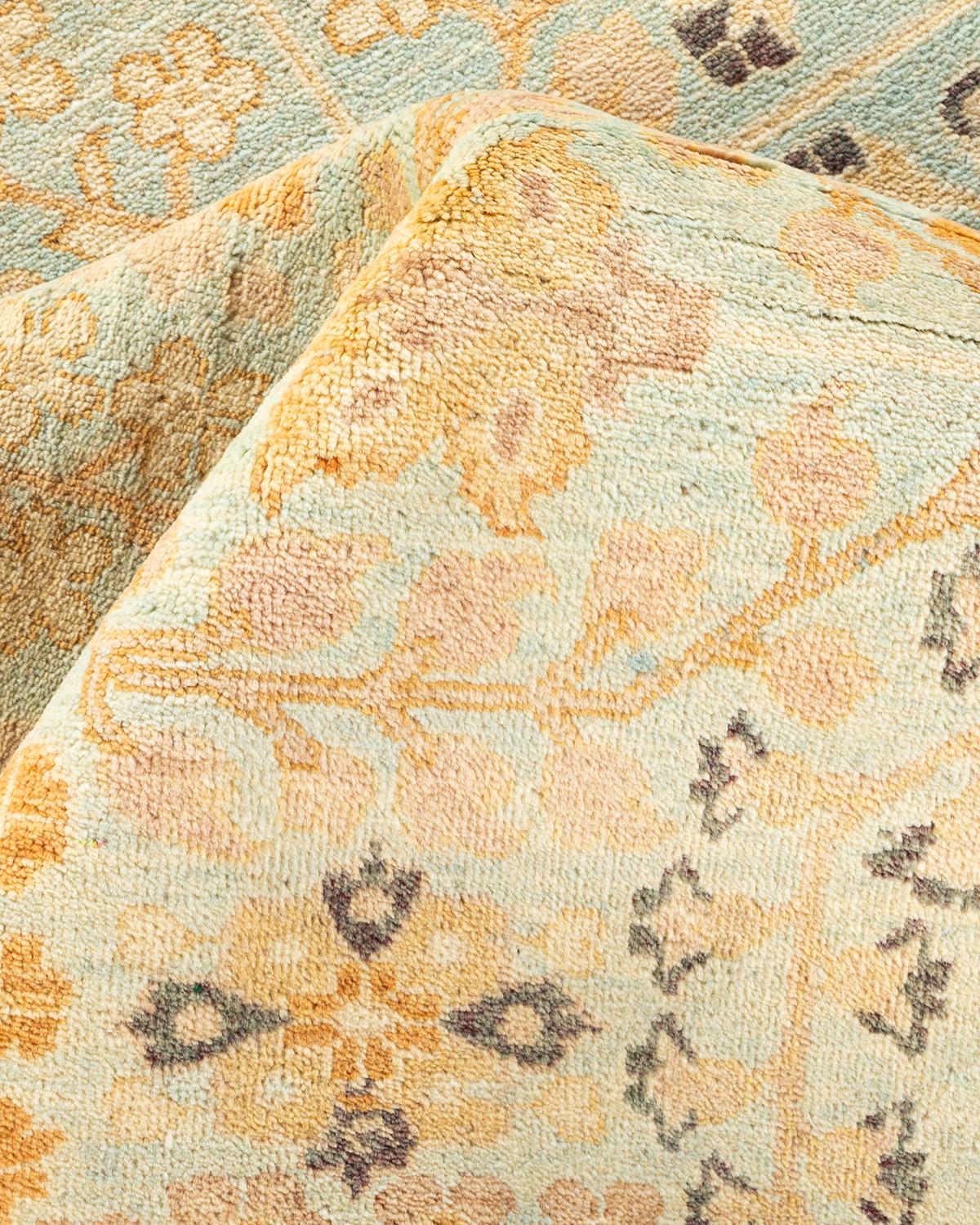 Traditioneller, handgefertigter, hellblauer Mogul-Teppich, Unikat (Pakistanisch) im Angebot
