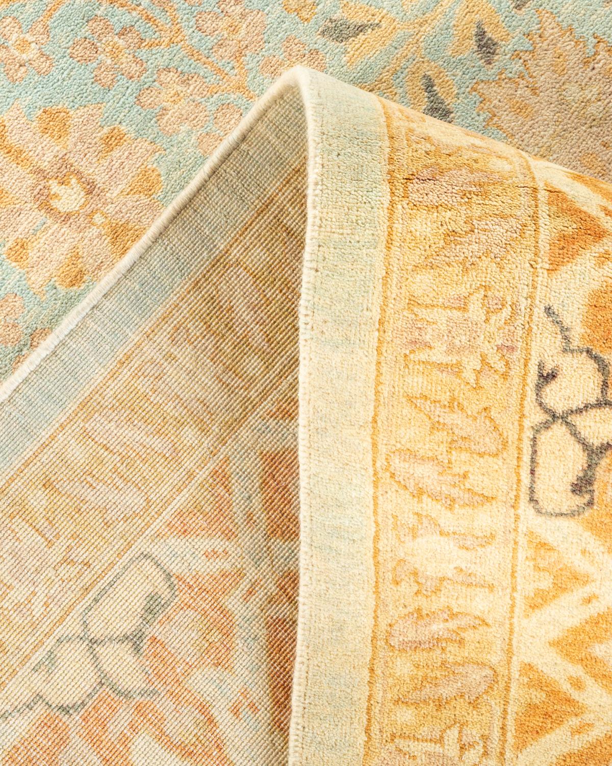 Traditioneller, handgefertigter, hellblauer Mogul-Teppich, Unikat (Handgeknüpft) im Angebot