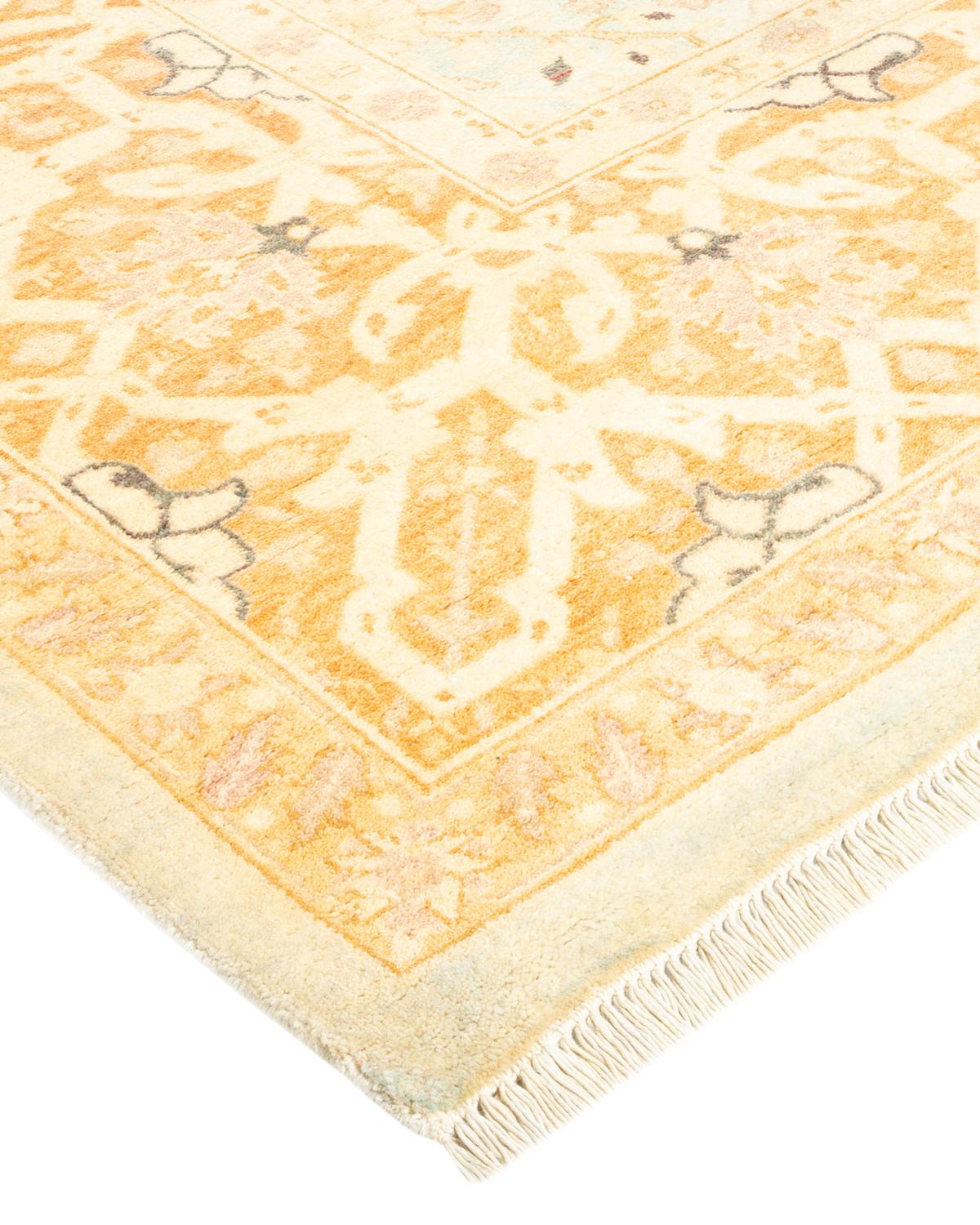 Traditioneller, handgefertigter, hellblauer Mogul-Teppich, Unikat im Angebot 1