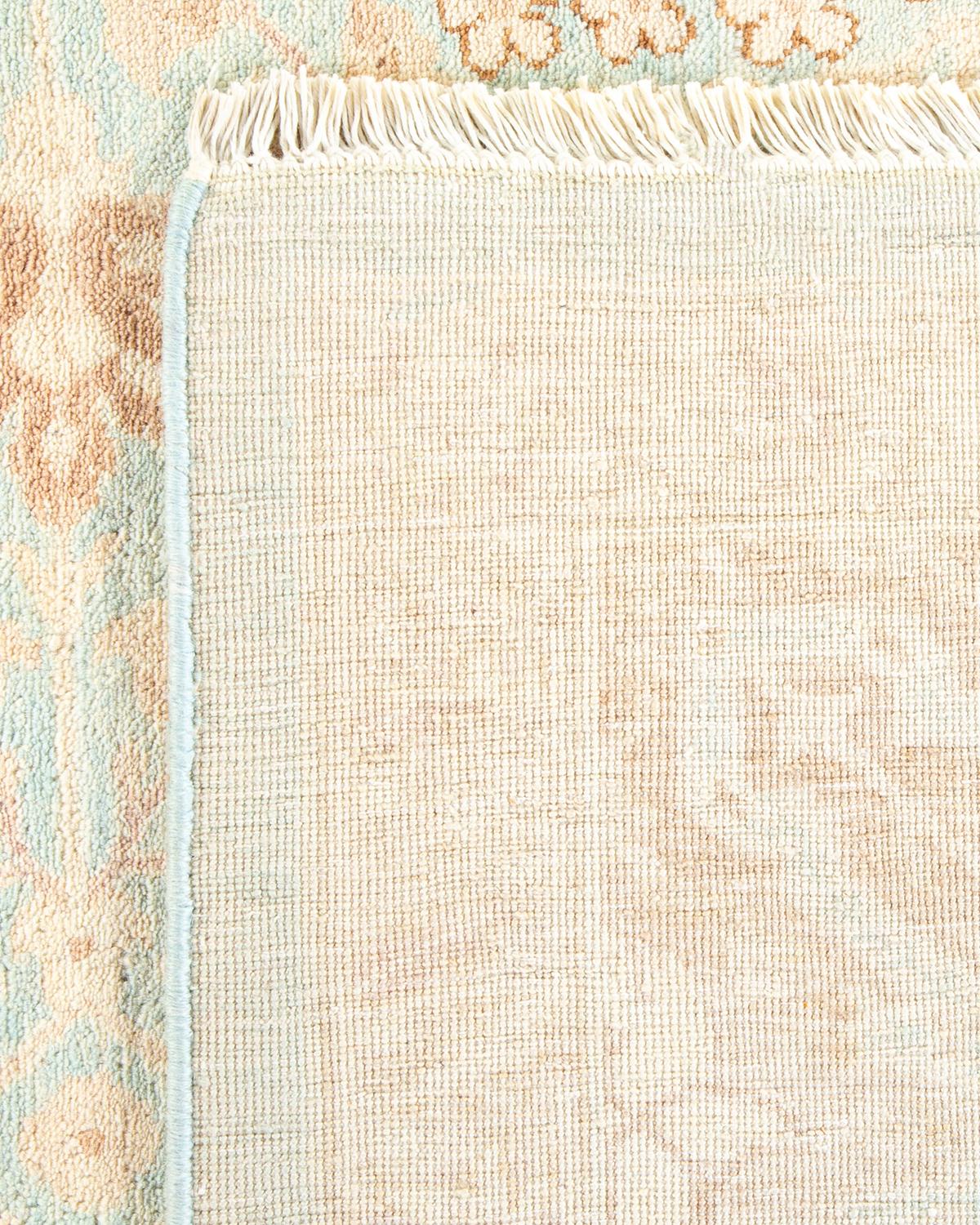 Traditioneller, handgefertigter, hellblauer Mogul-Teppich, Unikat (Handgeknüpft) im Angebot