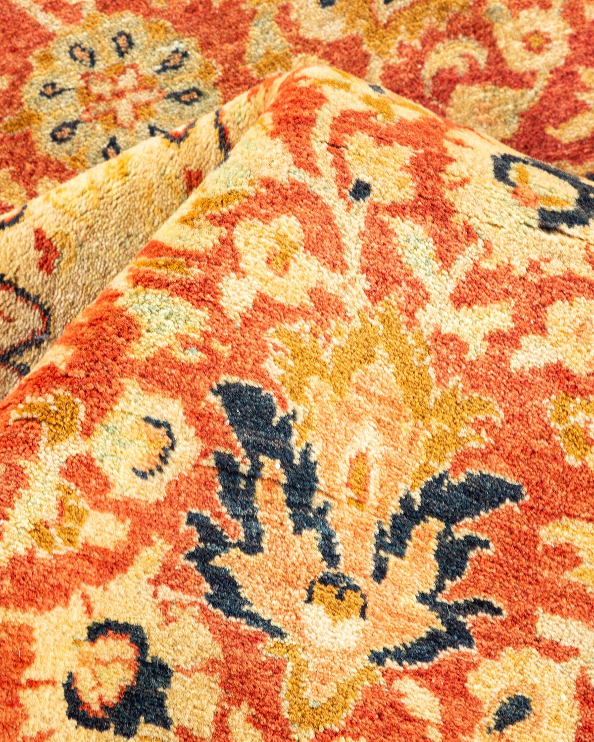 Autre Tapis traditionnel orange Mogul unique en son genre fabriqué à la main en vente
