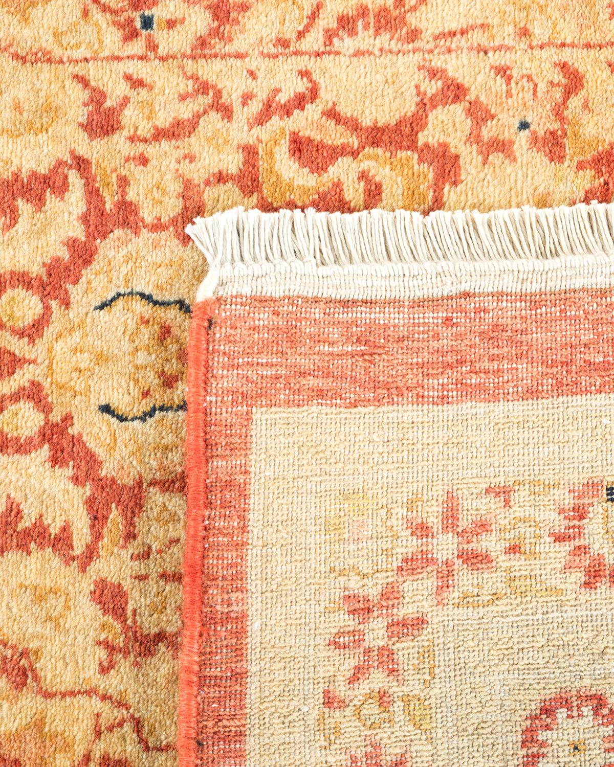 Pakistanais Tapis traditionnel orange Mogul unique en son genre fabriqué à la main en vente