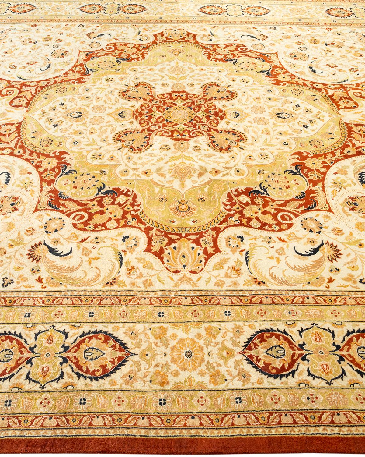 Traditioneller, handgefertigter Mogul-Teppich in Orange, Unikat im Zustand „Neu“ im Angebot in Norwalk, CT