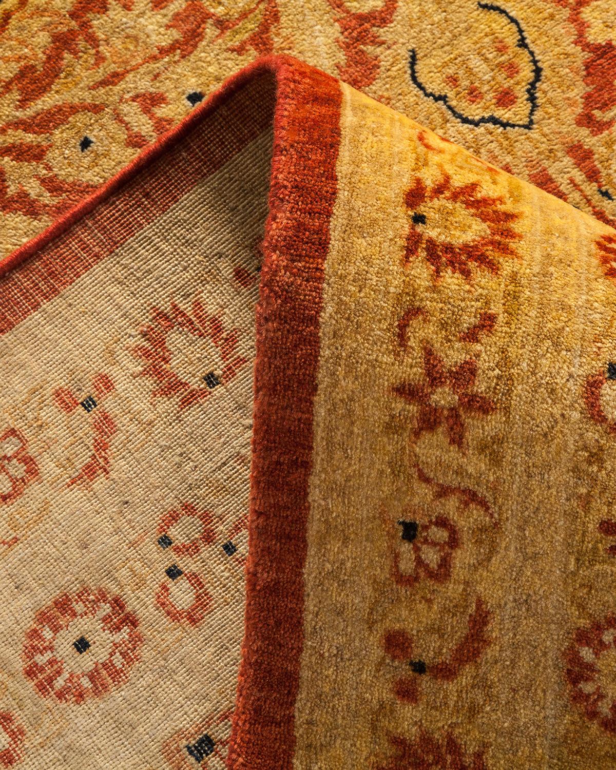 Pakistanais Tapis traditionnel orange Mogul unique fait à la main, unique en son genre en vente