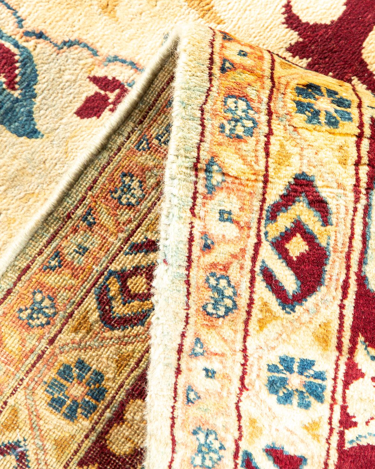 Pakistanais Tapis Mogul traditionnel rose unique fait à la main, unique en son genre en vente
