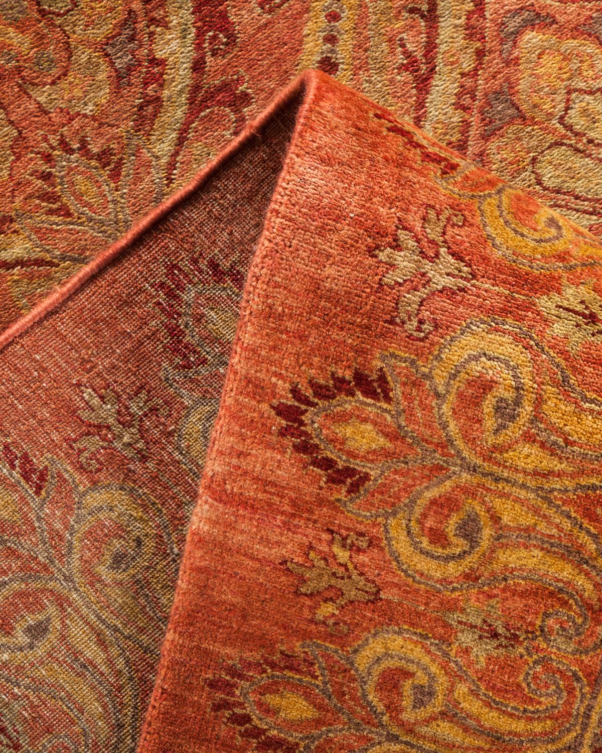 Einzigartiger handgefertigter traditioneller Mogul-Teppich in Rosa (Pakistanisch) im Angebot