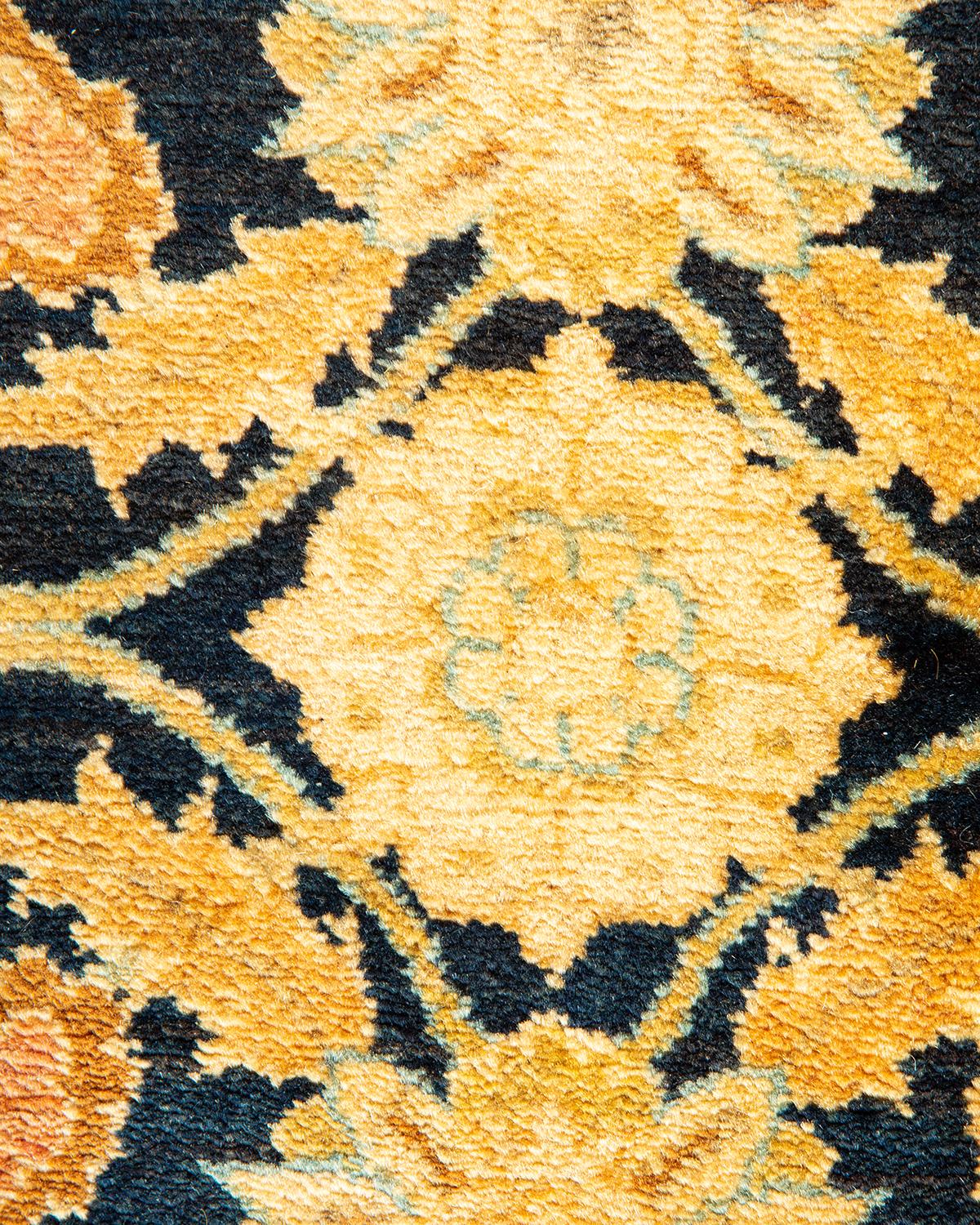 XXIe siècle et contemporain Tapis de sol traditionnel Mogul rose, unique en son genre, fait à la main en vente