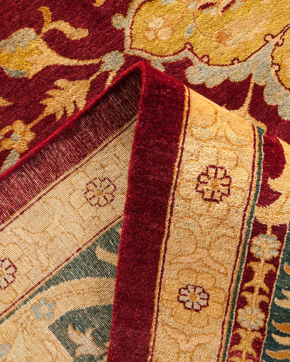 Pakistanais Tapis traditionnel violet moghol unique en son genre fabriqué à la main en vente