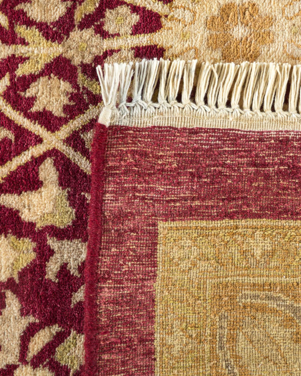 Handgefertigter, traditioneller Mogul-Teppich in Violett, Unikat (Handgeknüpft) im Angebot
