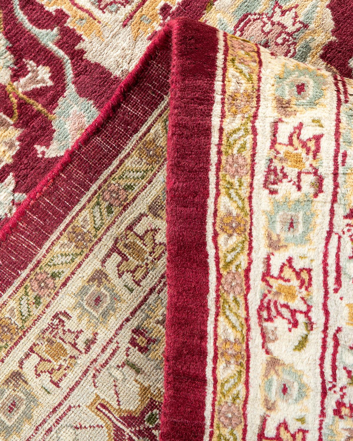 Handgefertigter, traditioneller Mogul-Teppich in Violett, Unikat (Pakistanisch) im Angebot