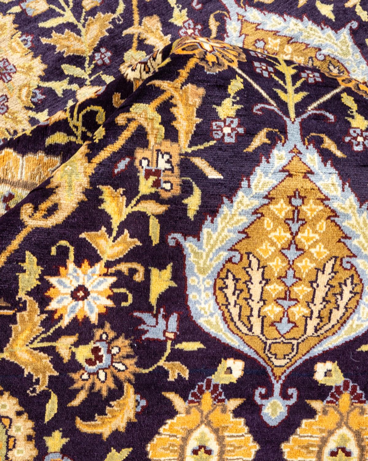 Traditioneller, handgefertigter Mogul-Teppich in Violett, Unikat (Sonstiges)