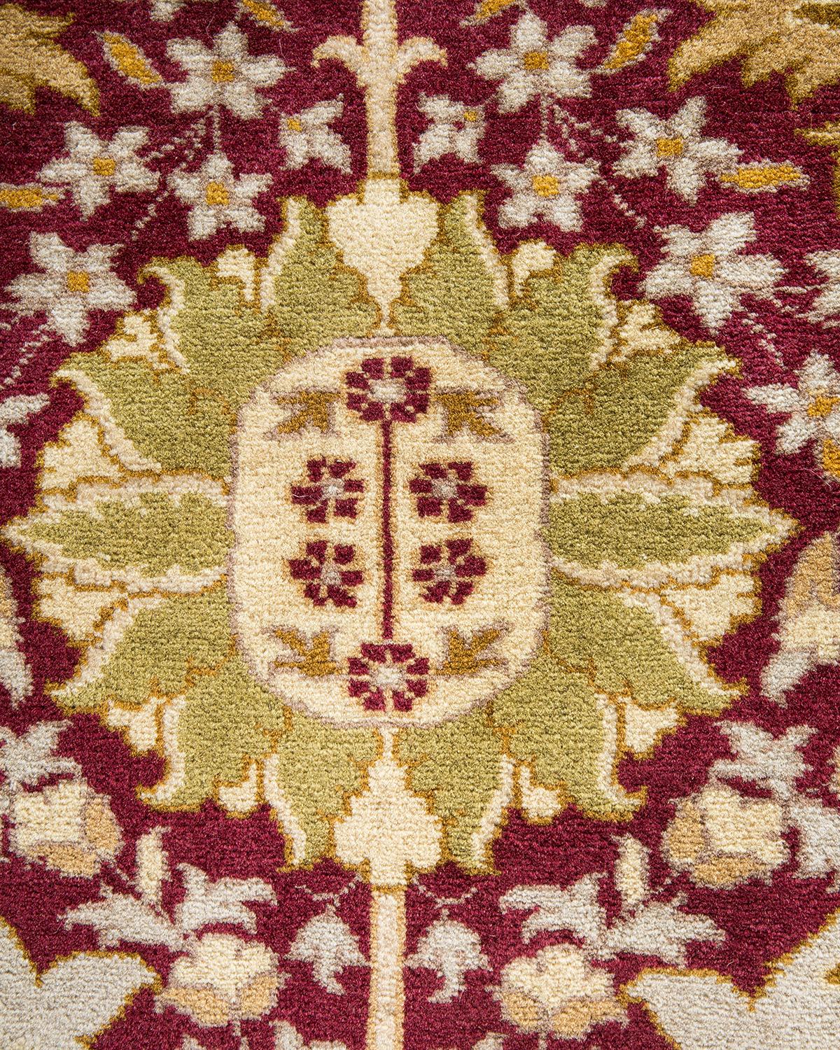 Handgefertigter, traditioneller Mogul-Teppich in Violett, Unikat (21. Jahrhundert und zeitgenössisch) im Angebot