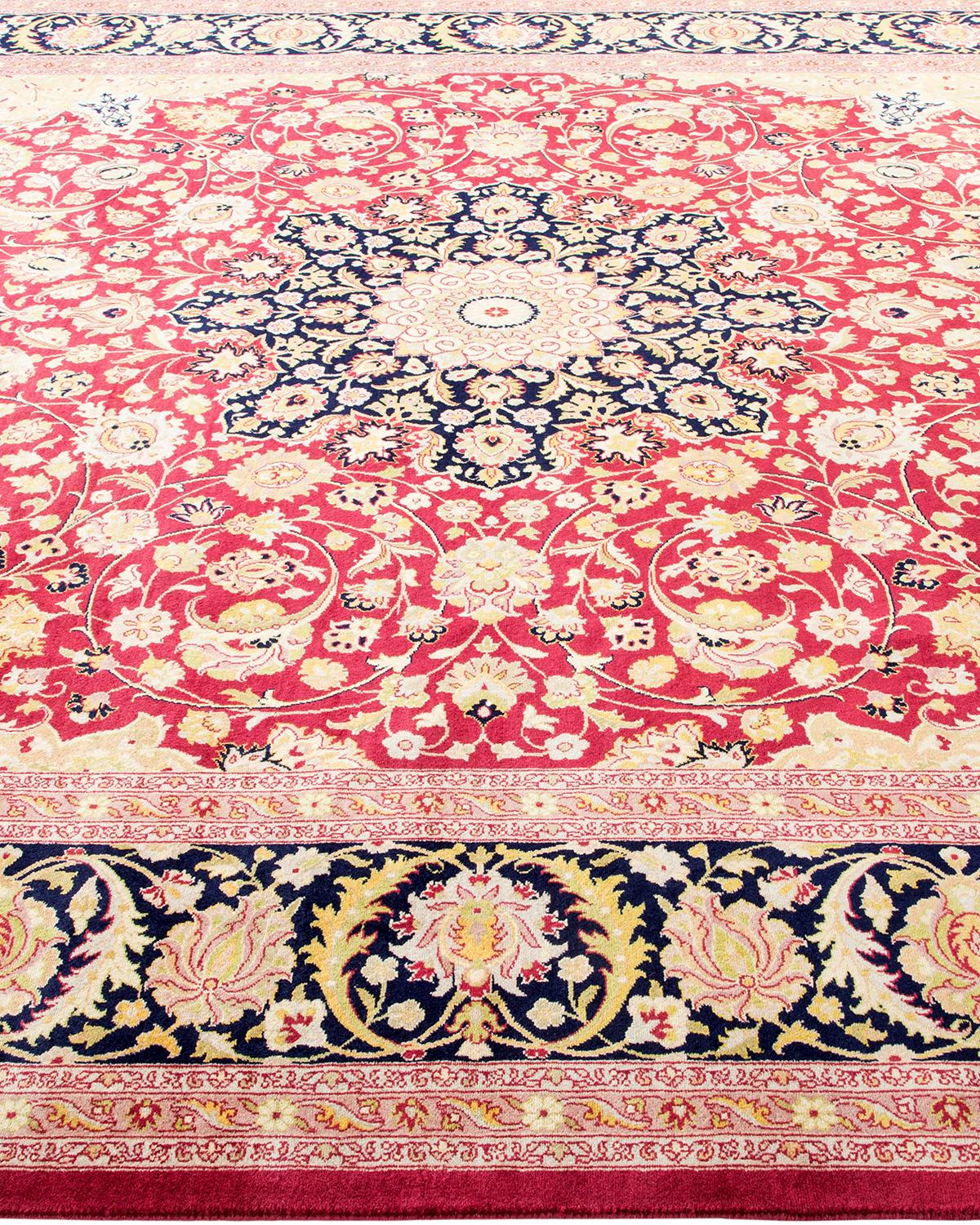 Handgefertigter, traditioneller Mogul-Teppich in Violett, Unikat im Zustand „Neu“ im Angebot in Norwalk, CT
