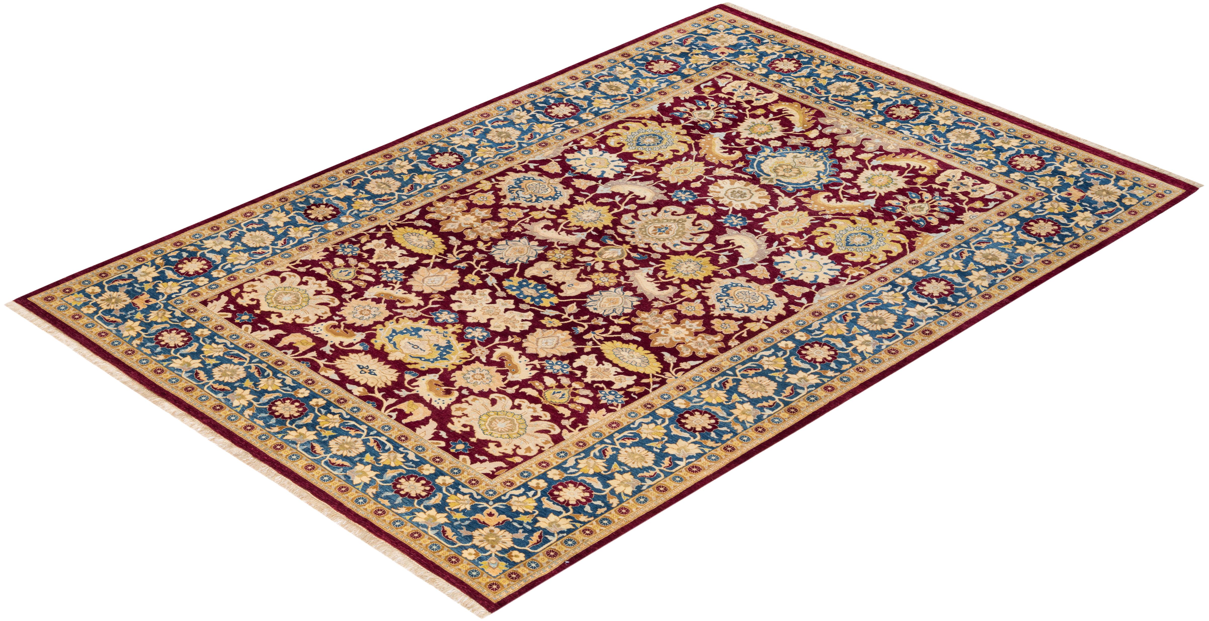 Avec leurs palettes discrètes et leurs motifs à l'envers, les tapis de la collection Mogul apporteront une sophistication intemporelle à n'importe quelle pièce. Influencés par un éventail de motifs turcs, indiens et persans, les artisans qui tissent