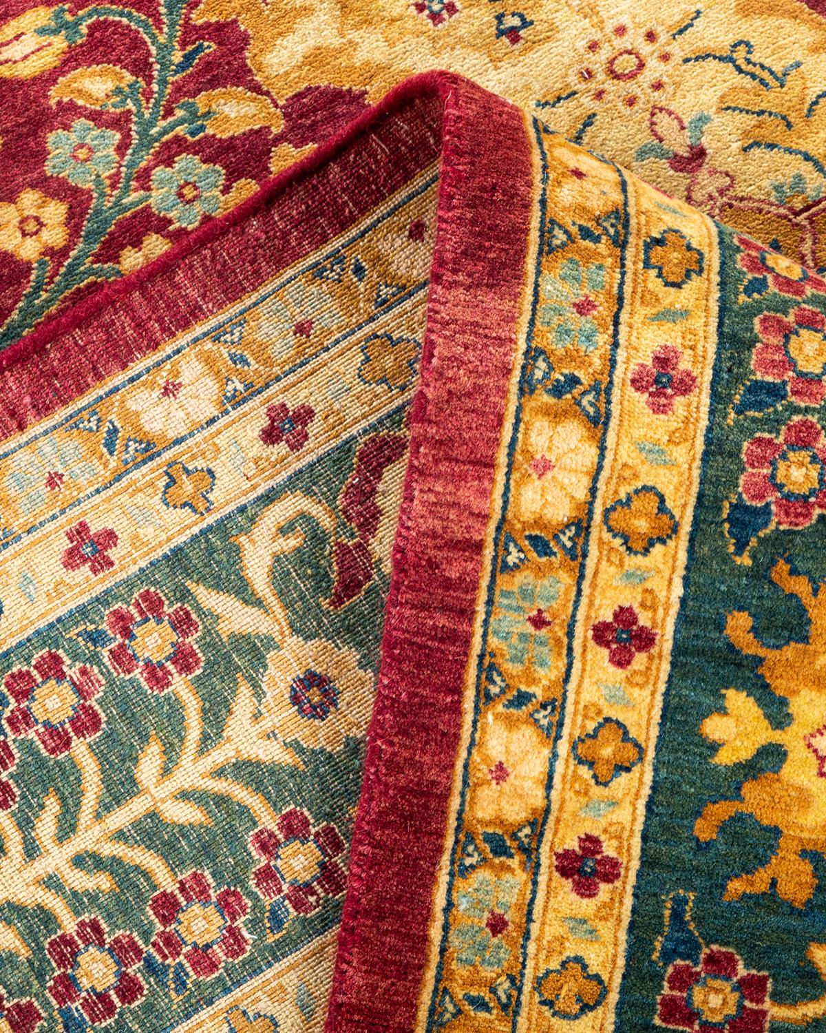 Pakistanais Tapis traditionnel Mogul rouge unique fait à la main, unique en son genre en vente