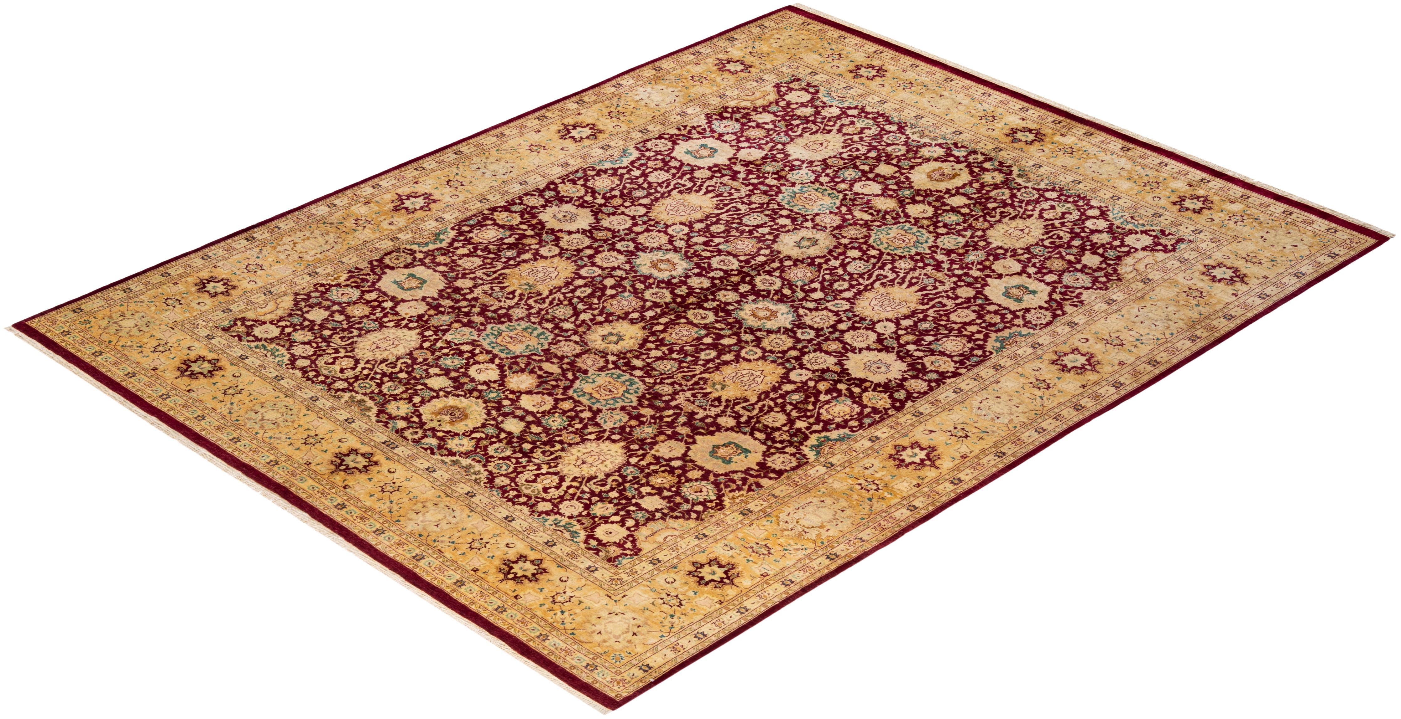 Las alfombras de la colección Mogul, con sus colores discretos y sus diseños en toda la superficie, aportarán una sofisticación atemporal a cualquier habitación. Influenciadas por un espectro de diseños turcos, indios y persas, los artesanos que
