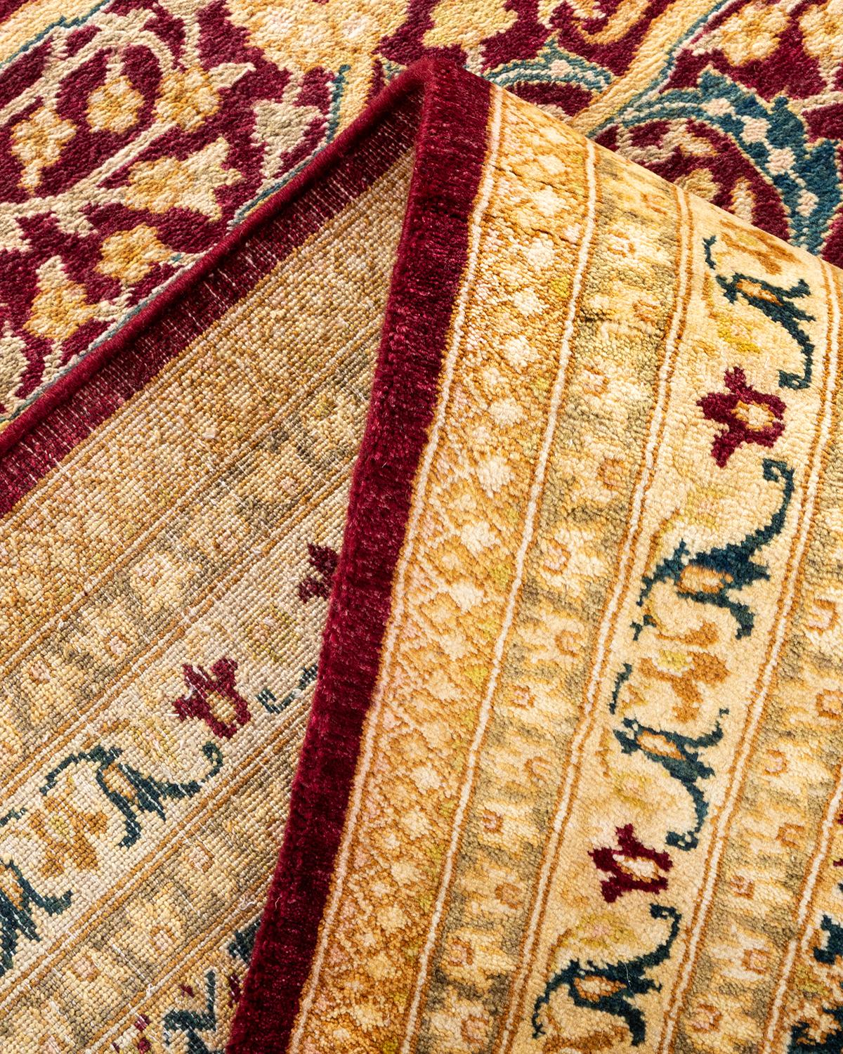Pakistanais Tapis traditionnel Mogul rouge unique fait à la main, unique en son genre en vente