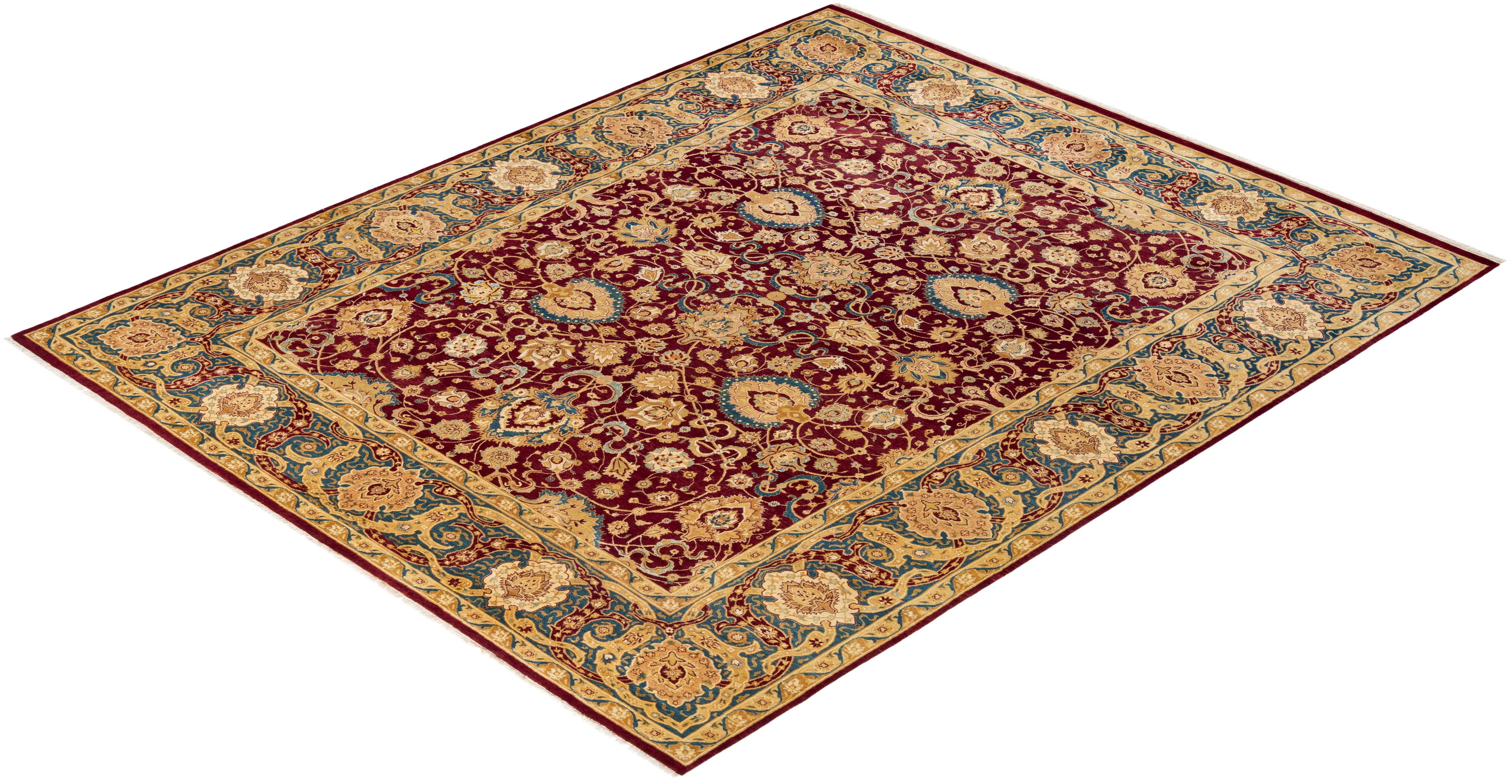 Avec leurs palettes discrètes et leurs motifs à l'envers, les tapis de la collection Mogul apporteront une sophistication intemporelle à n'importe quelle pièce. Influencés par un éventail de motifs turcs, indiens et persans, les artisans qui tissent