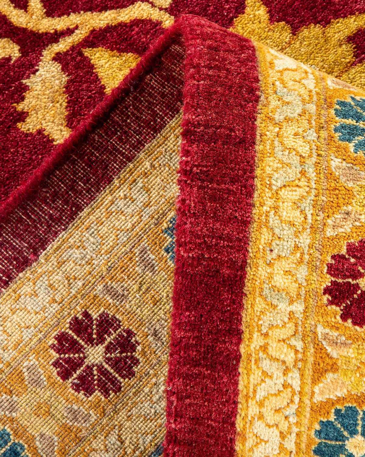 Pakistanais Tapis traditionnel Mogul rouge, unique en son genre, fait à la main en vente