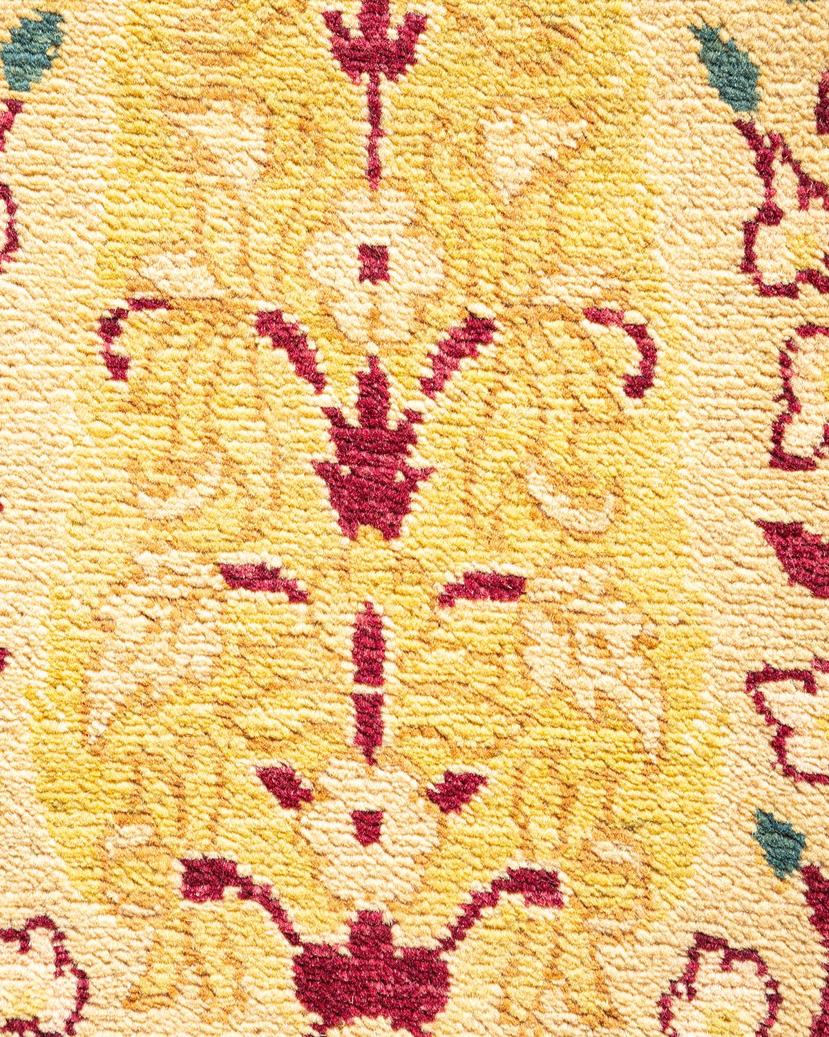 XXIe siècle et contemporain Tapis traditionnel Mogul jaune unique fait à la main, unique en son genre en vente