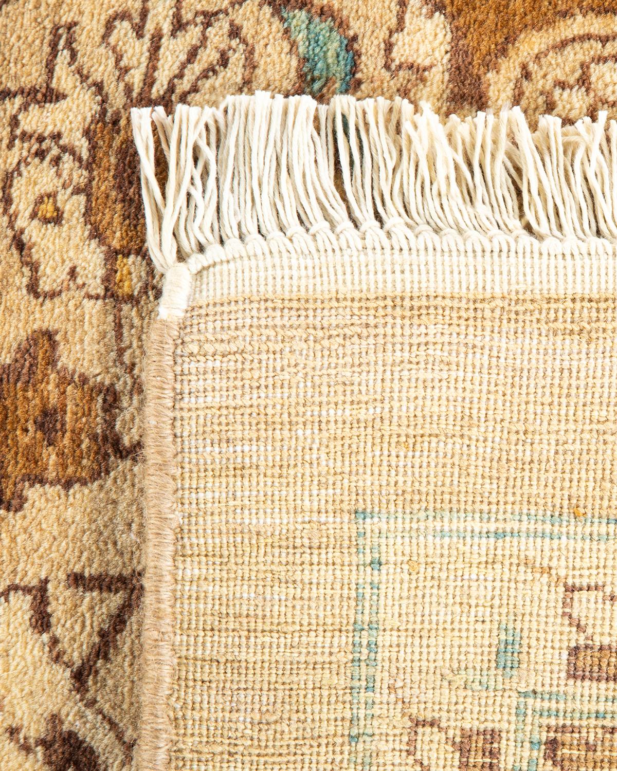 Noué à la main Tapis traditionnel Mogul jaune unique fait à la main, unique en son genre en vente
