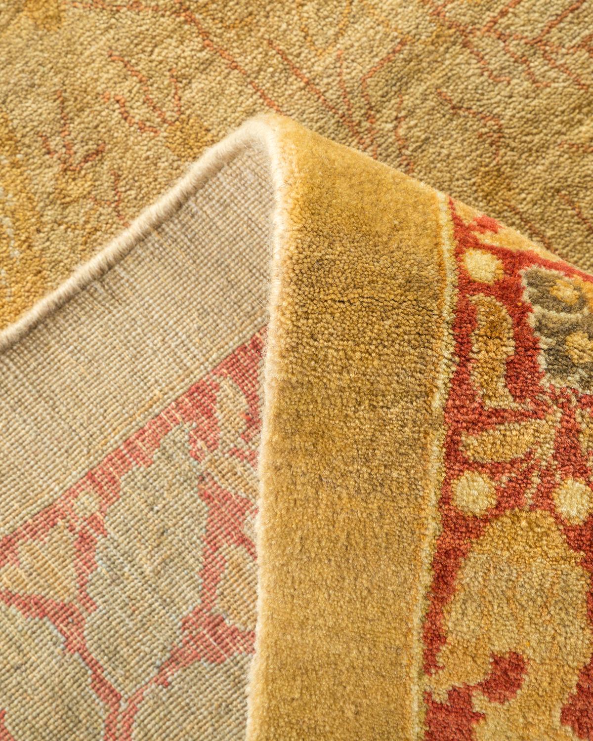 Pakistanais Tapis traditionnel Mogul jaune unique fait à la main, unique en son genre en vente