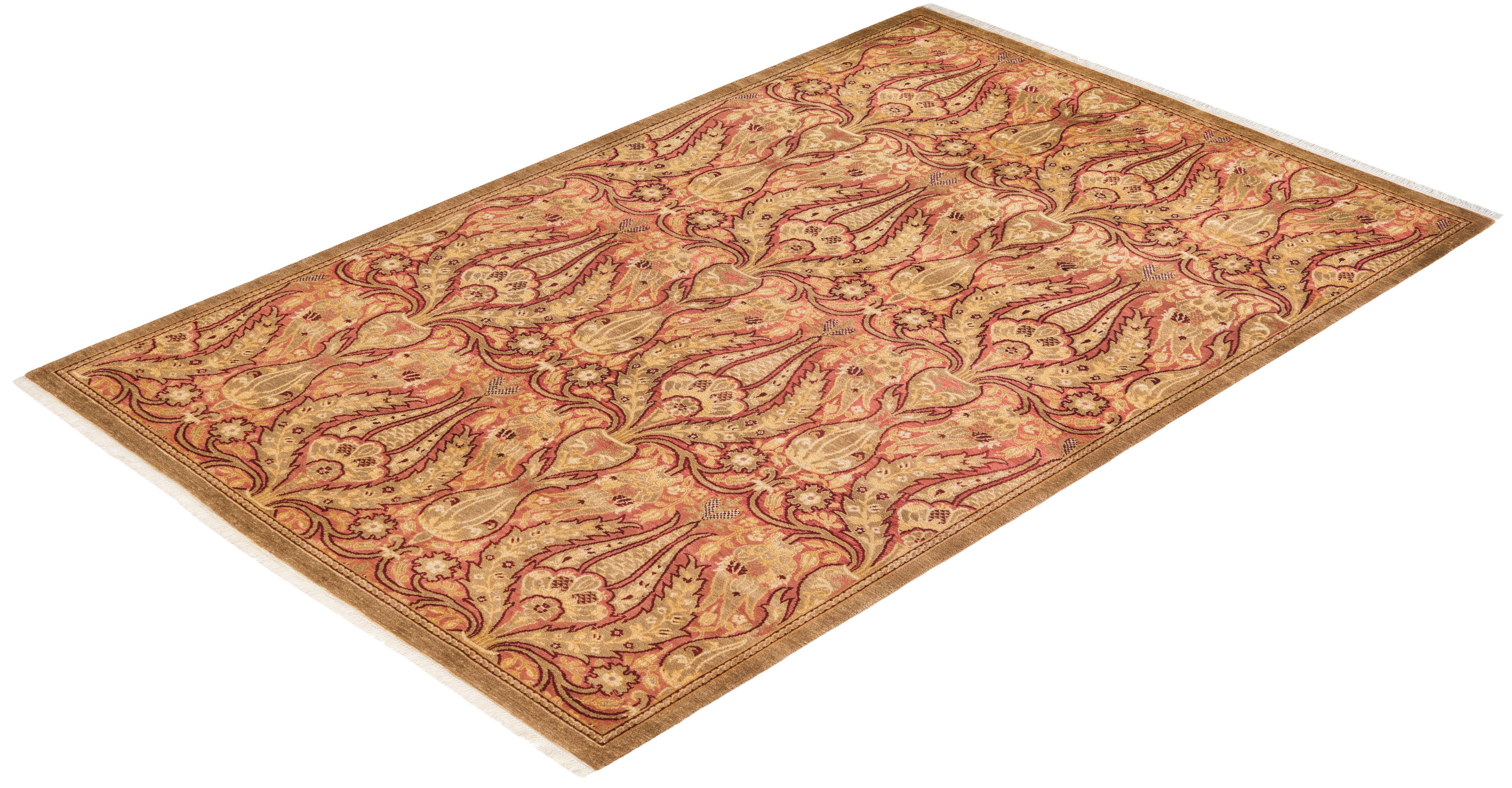 Avec leurs palettes discrètes et leurs motifs à l'envers, les tapis de la collection Mogul apporteront une sophistication intemporelle à n'importe quelle pièce. Influencés par un éventail de motifs turcs, indiens et persans, les artisans qui tissent