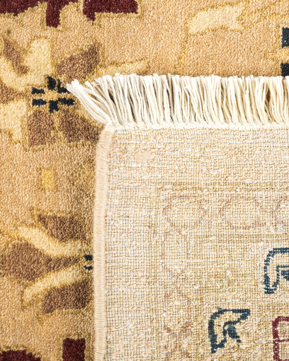 Noué à la main Tapis traditionnel Mogul jaune unique fait à la main, unique en son genre en vente