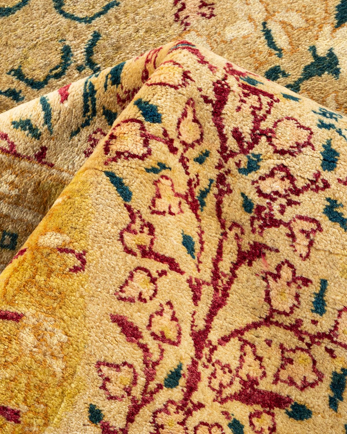 Autre Tapis traditionnel Mogul jaune unique fait à la main, unique en son genre en vente