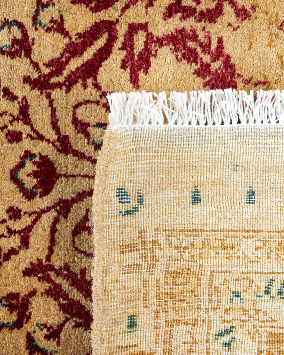 Noué à la main Tapis traditionnel Mogul jaune unique fait à la main, unique en son genre en vente