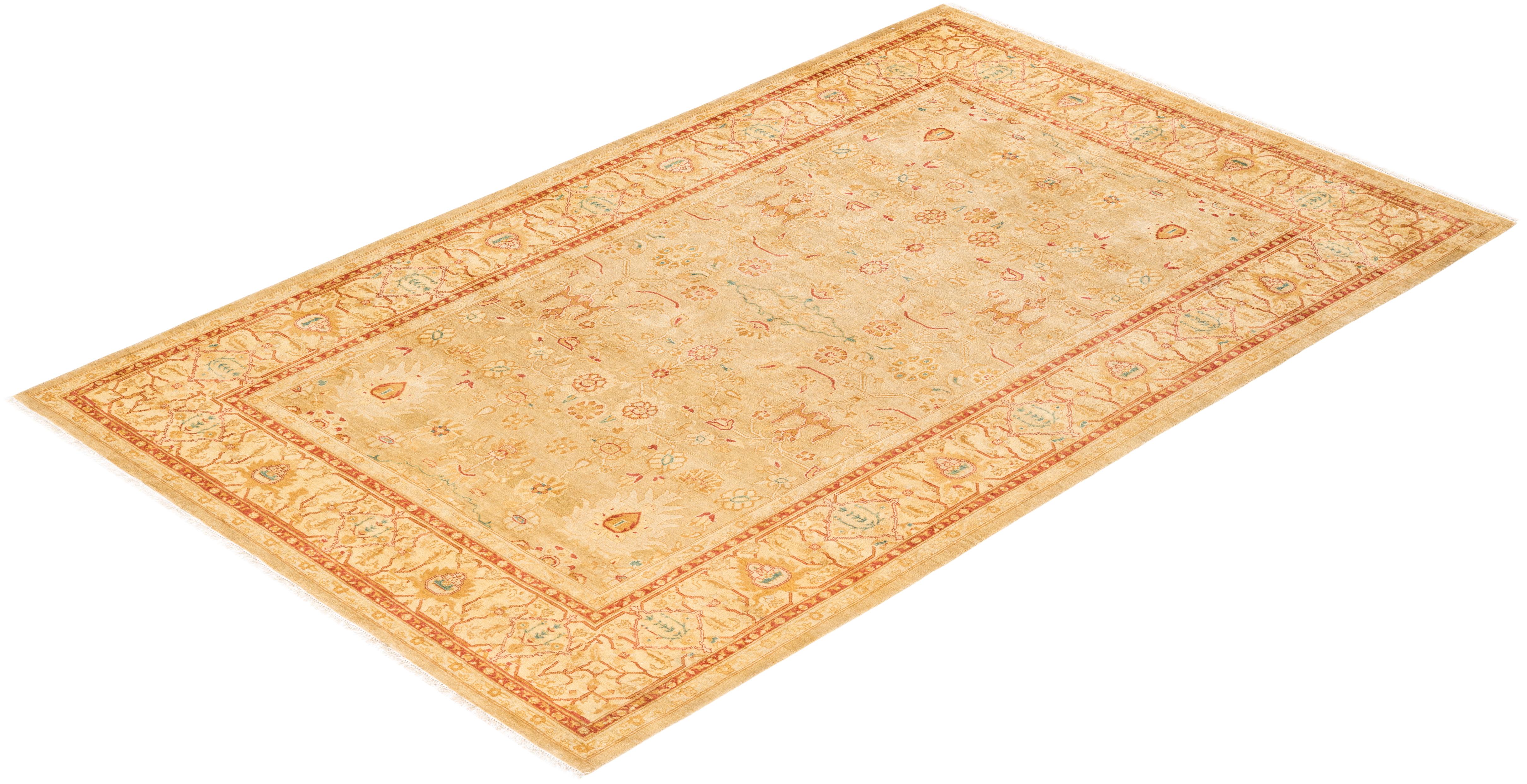 Avec leurs palettes discrètes et leurs motifs allover, les tapis de la collection Mogul apporteront une sophistication intemporelle à n'importe quelle pièce. Influencés par un éventail de motifs turcs, indiens et persans, les artisans qui tissent à