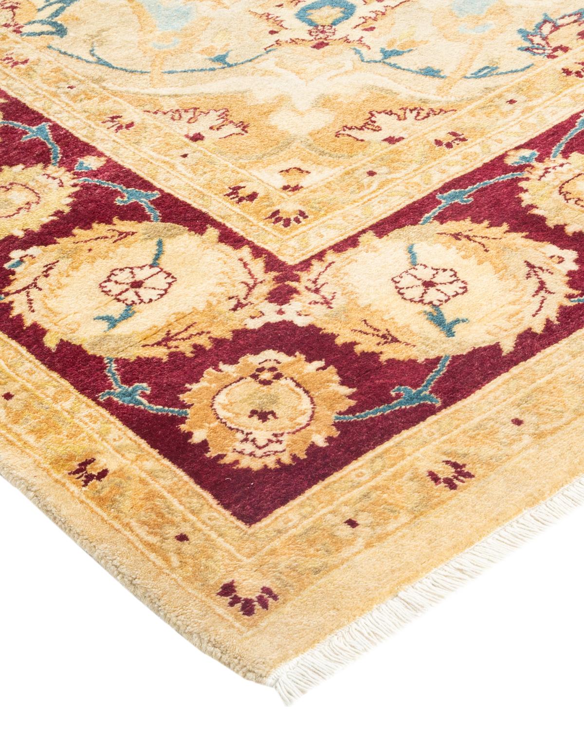 Handgefertigter, traditioneller Mogul-Teppich in Gelb, Unikat (Wolle) im Angebot