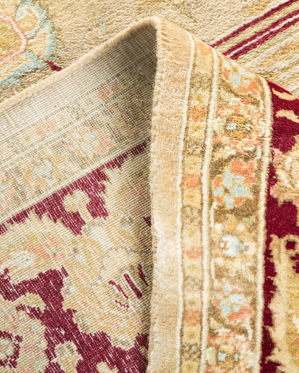 Pakistanais Tapis traditionnel Mogul jaune unique fait à la main, unique en son genre en vente