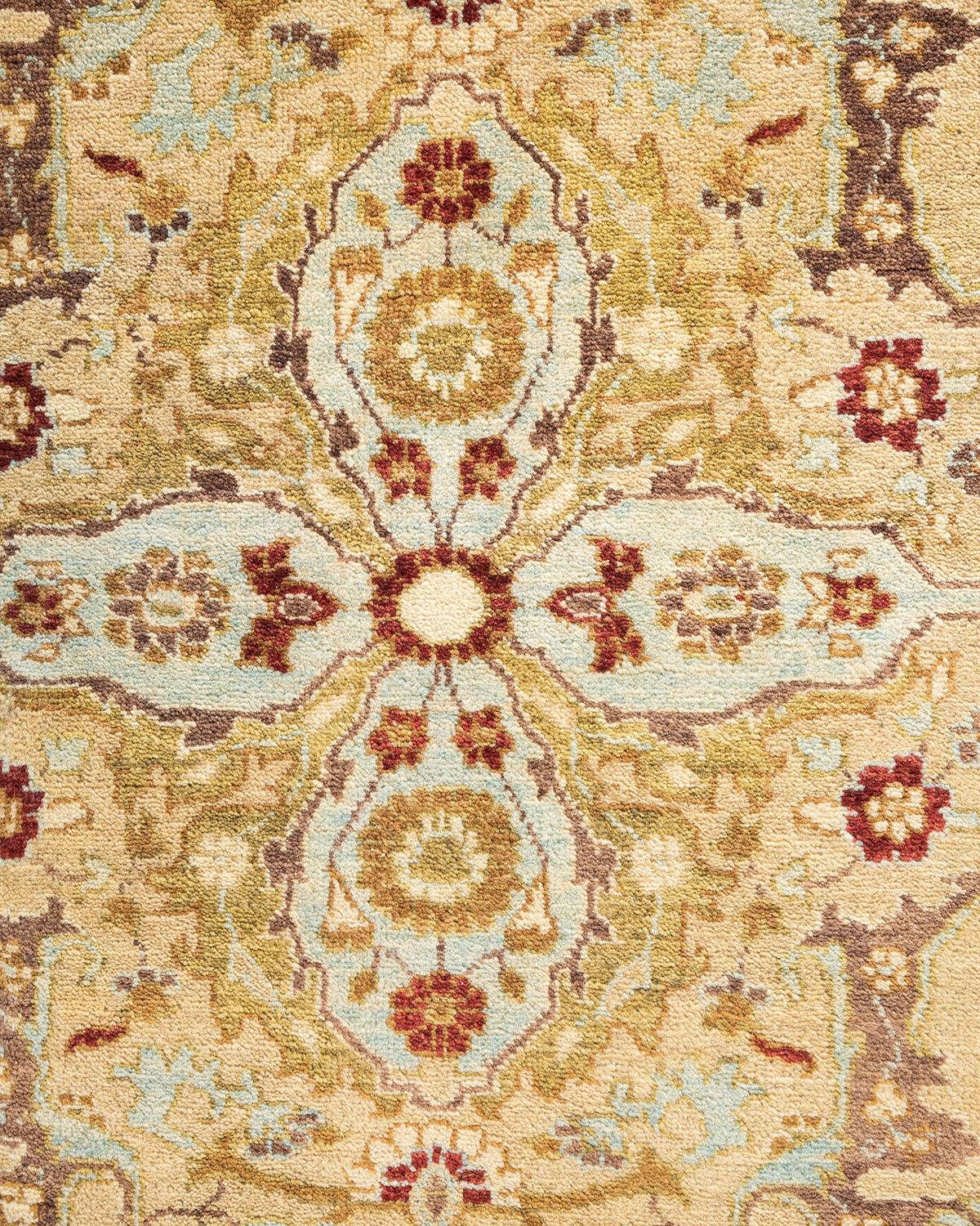 Alfombra tradicional amarilla Mogul, única en su género, hecha a mano Siglo XXI y contemporáneo en venta