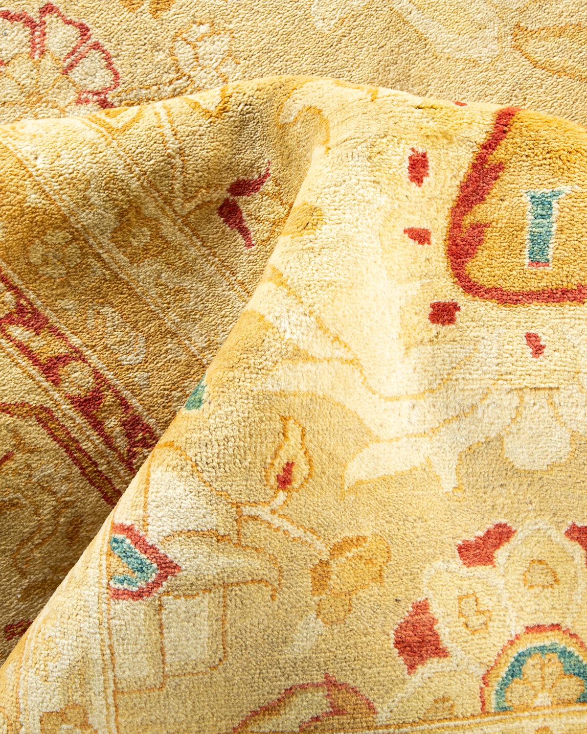 Autre Tapis traditionnel Mogul jaune unique fait à la main, unique en son genre en vente