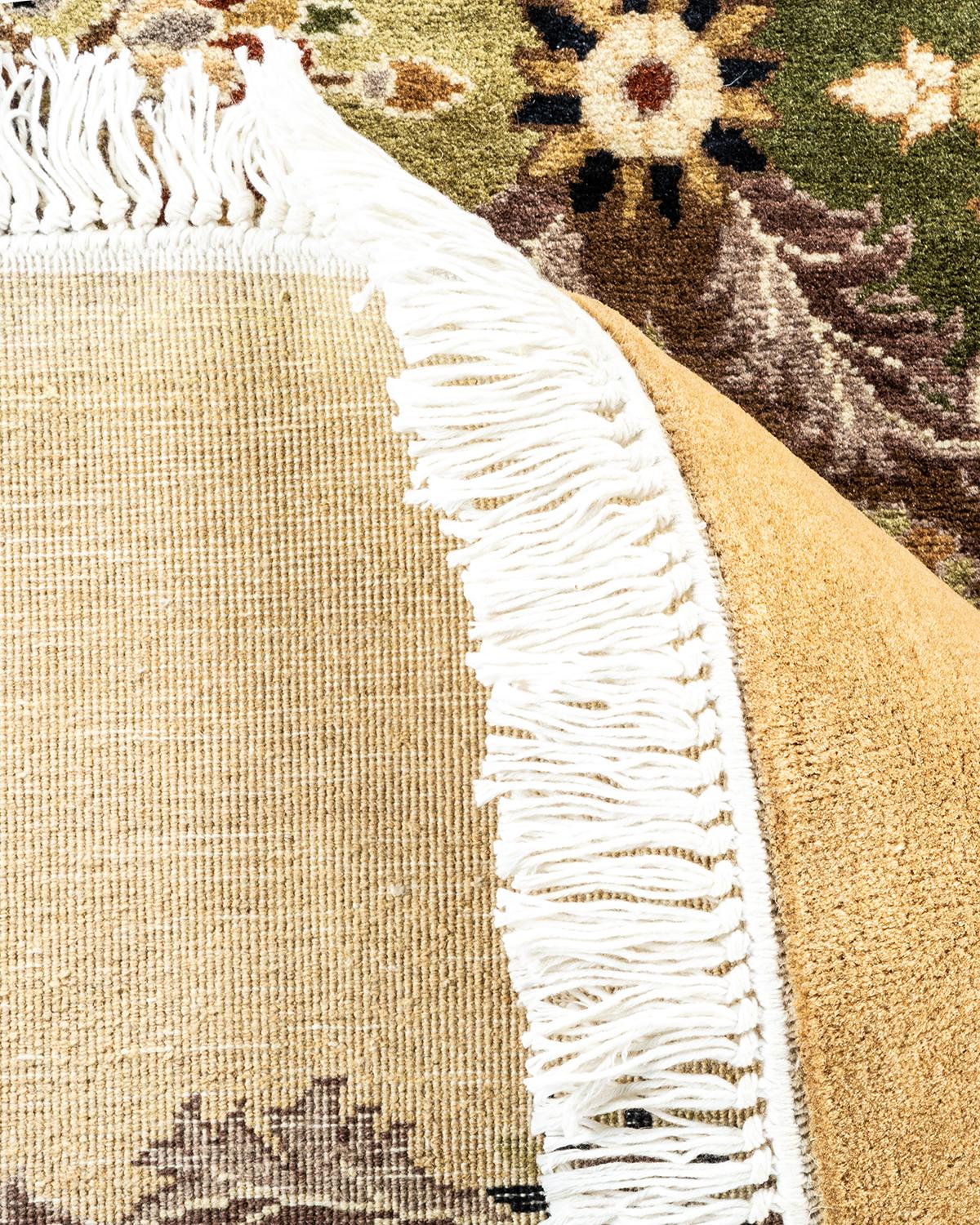 Pakistanais Tapis traditionnel Mogul jaune unique fait à la main, unique en son genre en vente