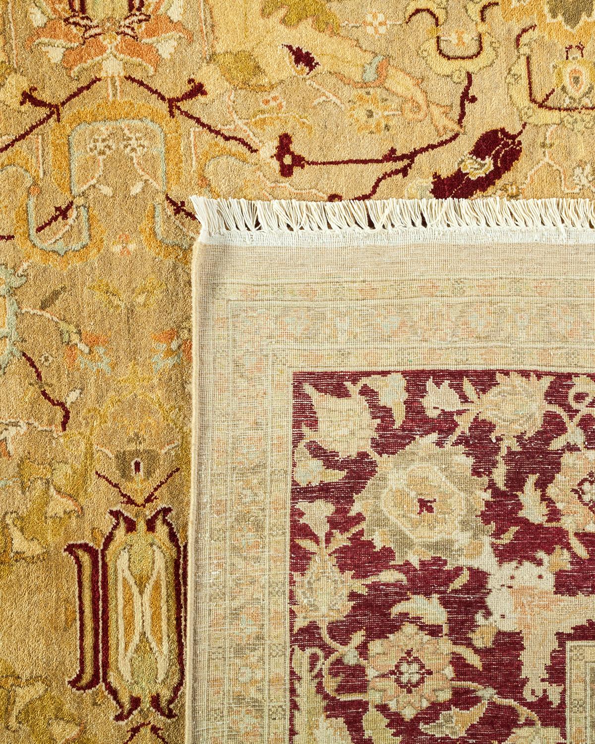 Pakistanais Tapis traditionnel Mogul jaune unique fait à la main, unique en son genre en vente