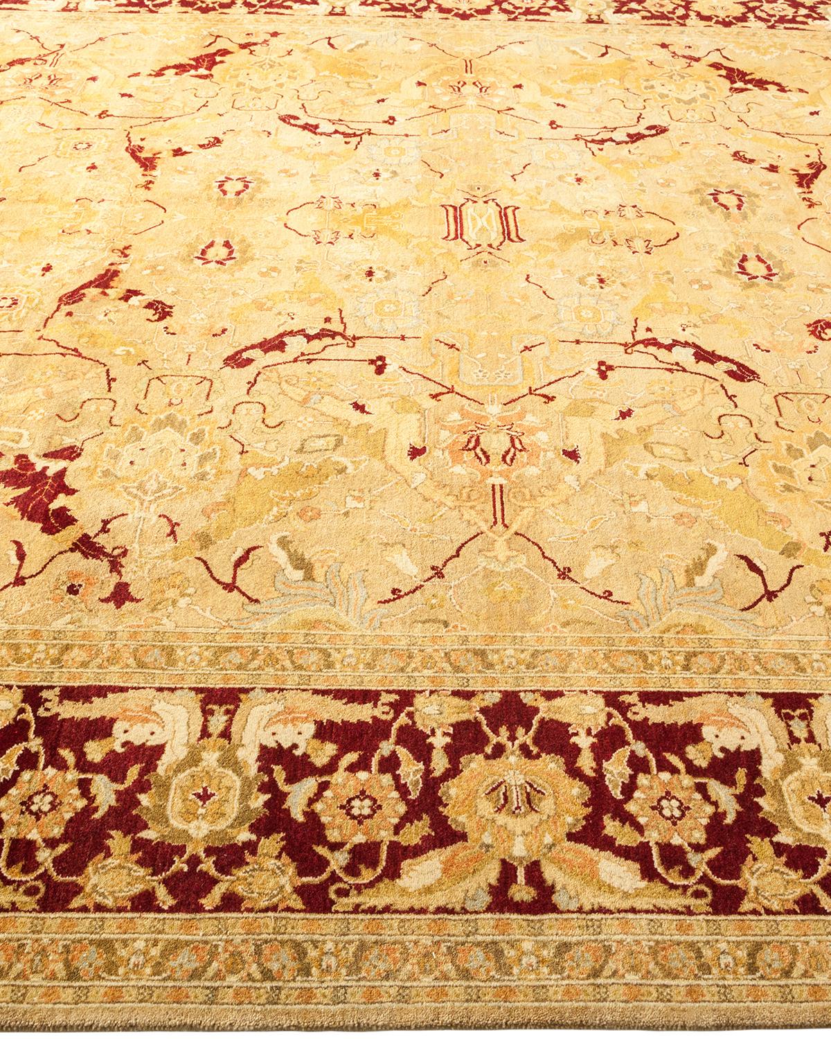 Noué à la main Tapis traditionnel Mogul jaune unique fait à la main, unique en son genre en vente