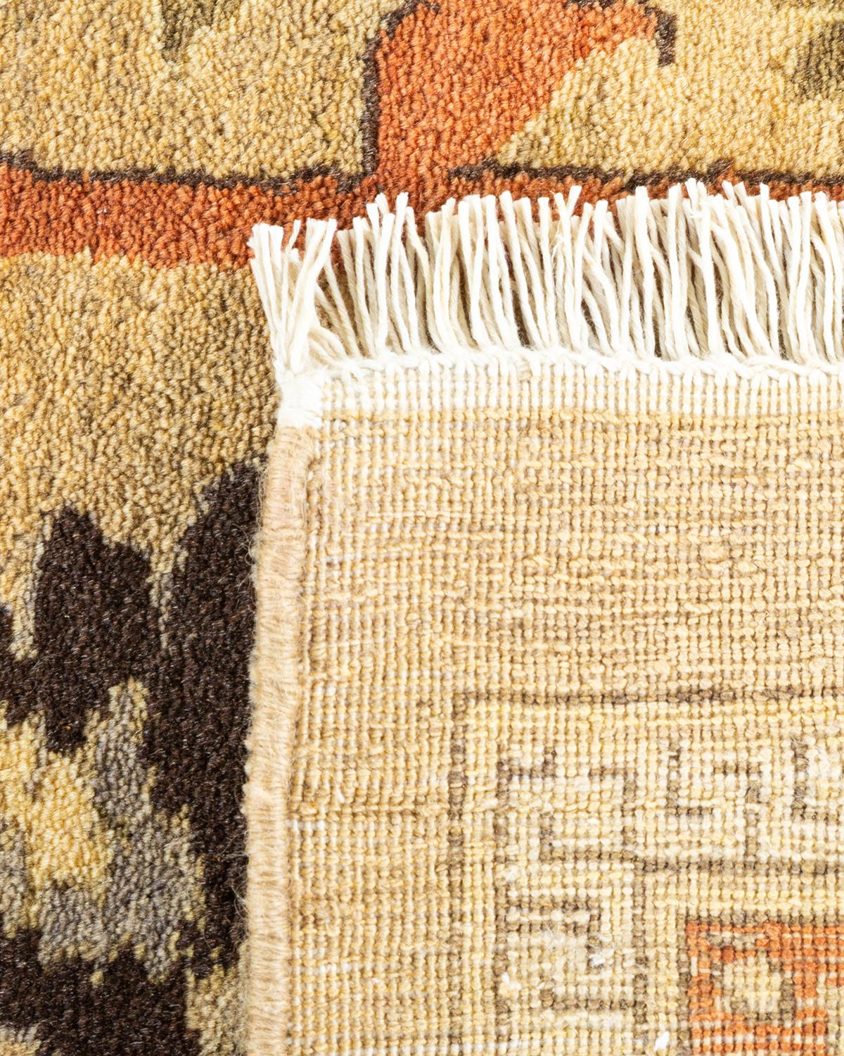 Noué à la main Tapis traditionnel Mogul jaune unique fait à la main, unique en son genre en vente