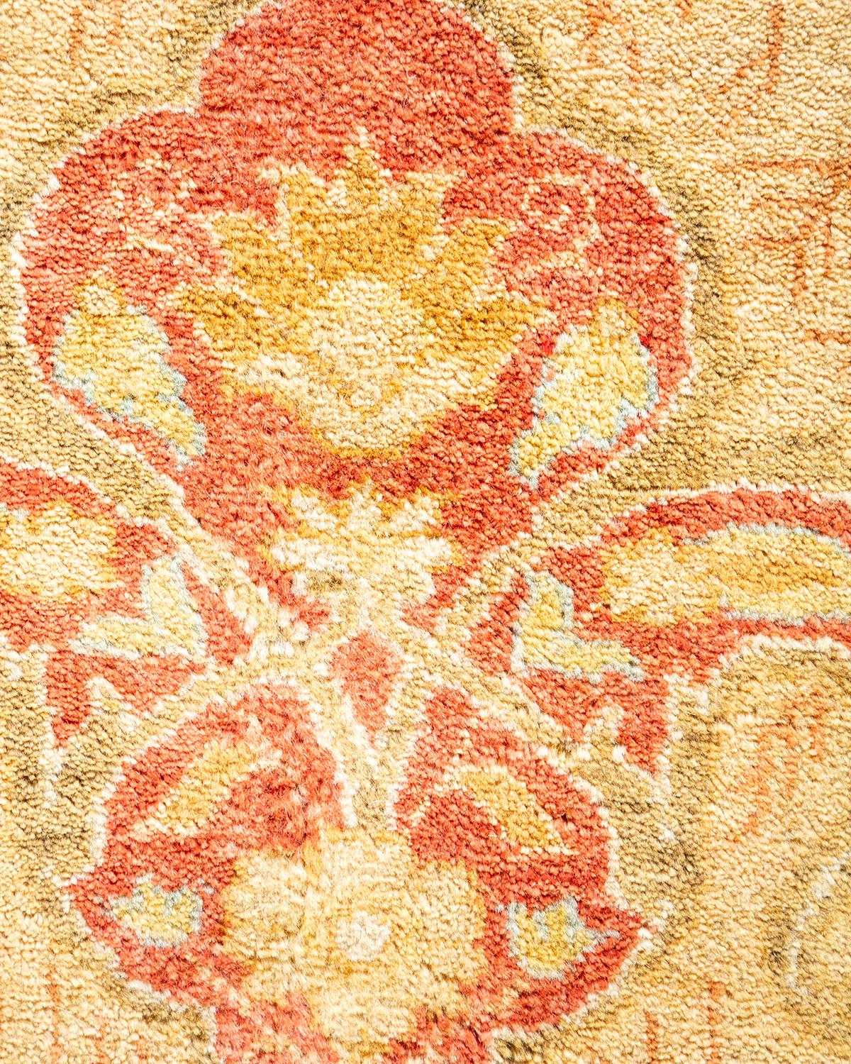 Alfombra tradicional amarilla Mogul, única en su género, hecha a mano Siglo XXI y contemporáneo en venta