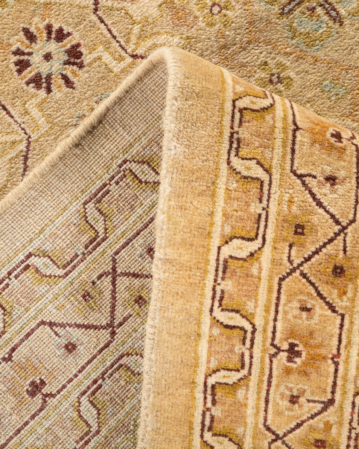 Pakistanais Tapis traditionnel Mogul jaune unique fait à la main, unique en son genre en vente