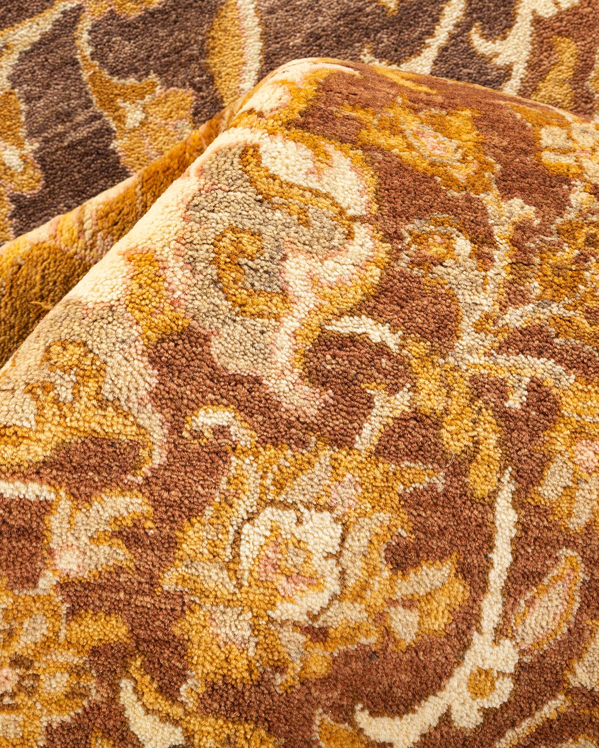 Pakistanais Tapis traditionnel Mogul jaune unique fait à la main, unique en son genre en vente
