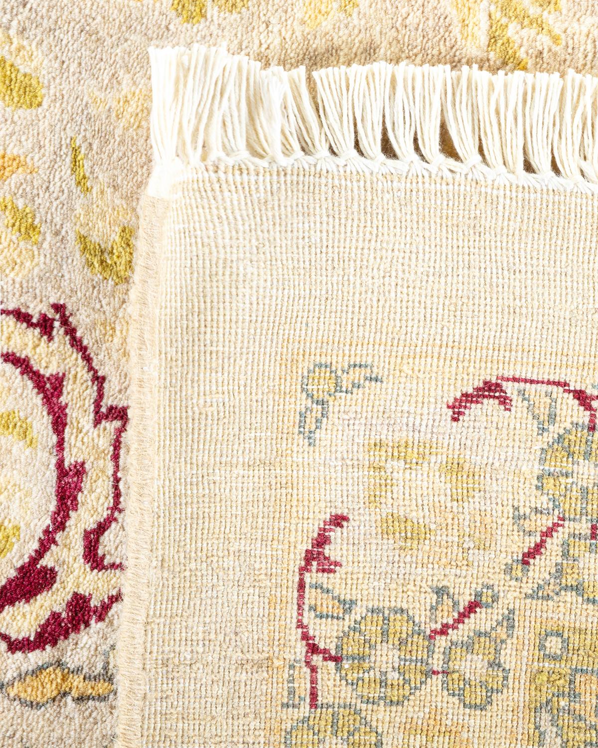Noué à la main Tapis traditionnel Mogul jaune unique fait à la main, unique en son genre en vente