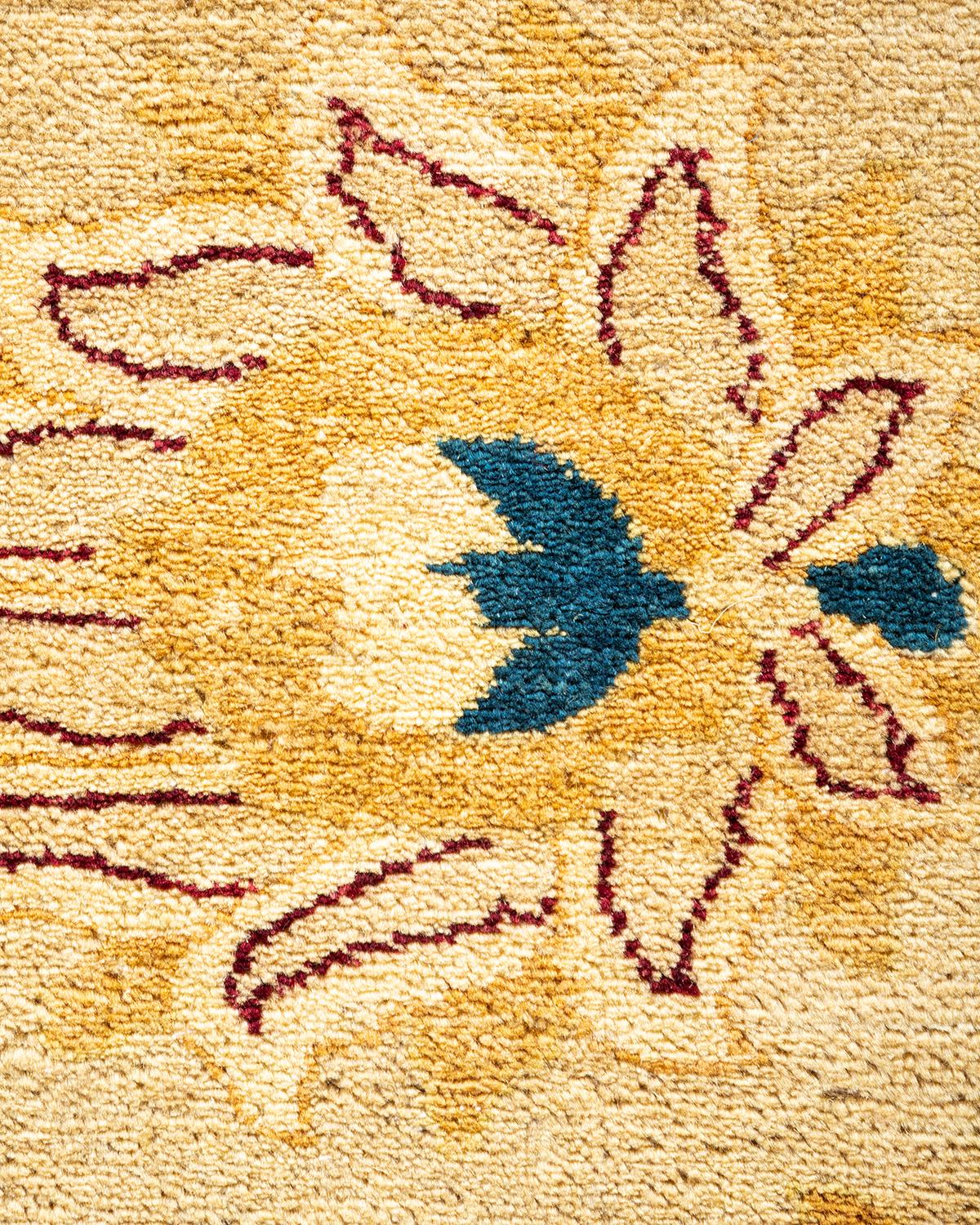 XXIe siècle et contemporain Tapis traditionnel Mogul jaune unique fait à la main, unique en son genre en vente