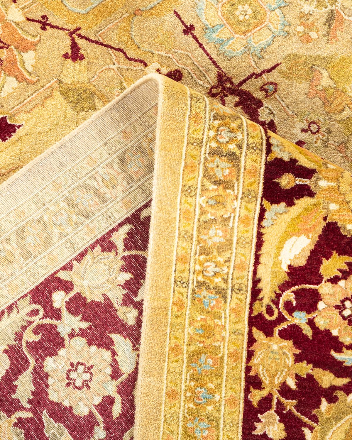 Pakistanais Tapis traditionnel Mogul jaune unique fait à la main, unique en son genre en vente