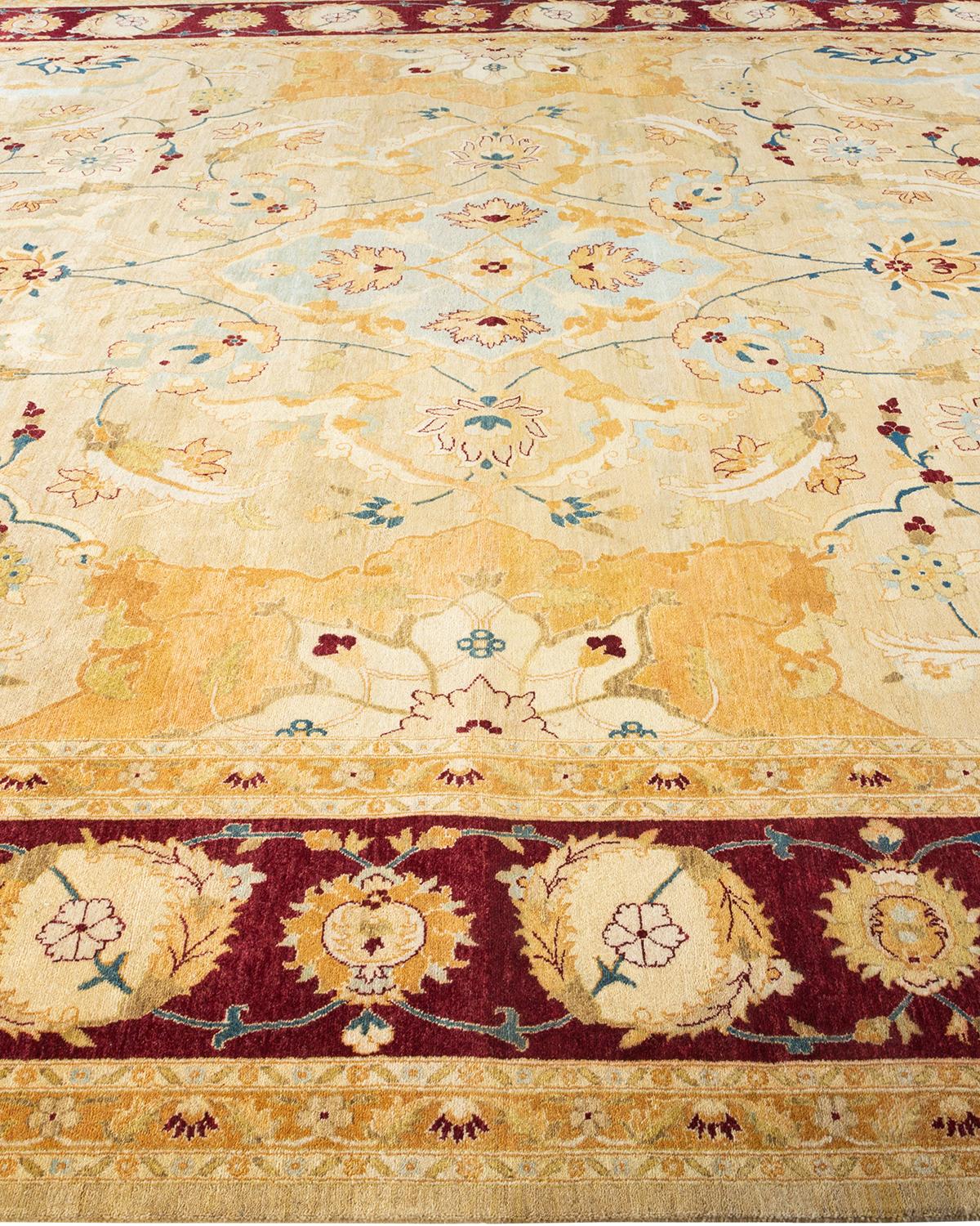 Noué à la main Tapis traditionnel Mogul jaune unique fait à la main, unique en son genre en vente