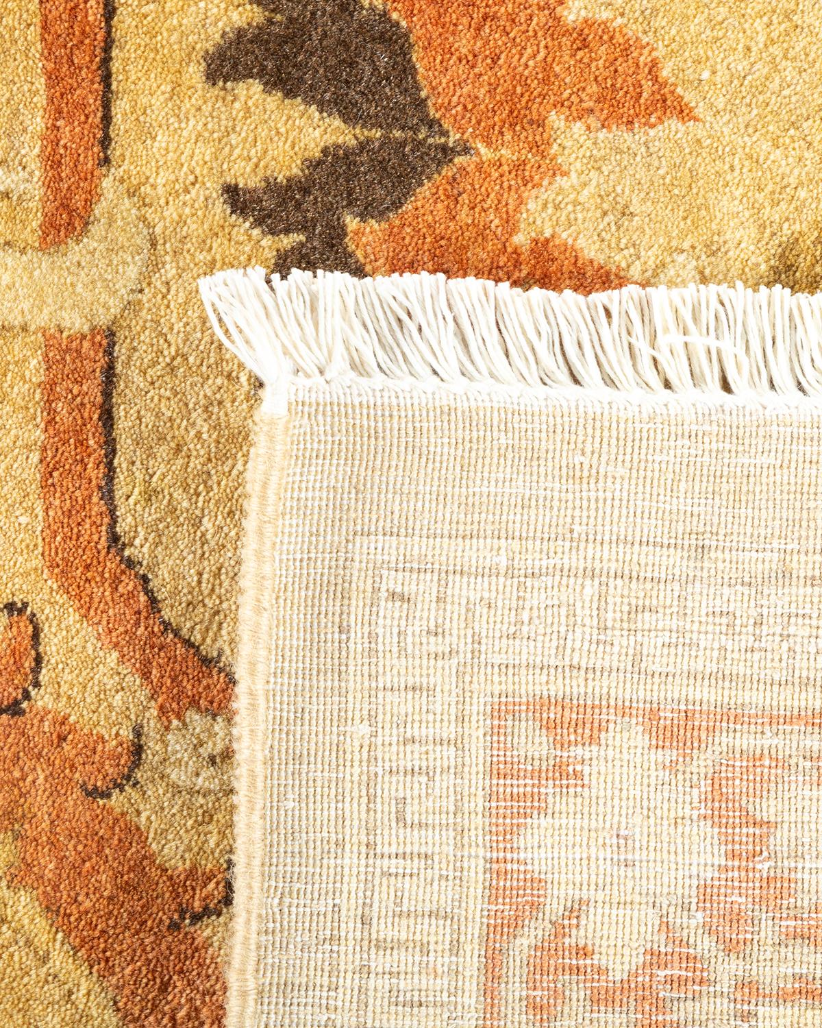 Noué à la main Tapis traditionnel Mogul jaune unique fait à la main, unique en son genre en vente